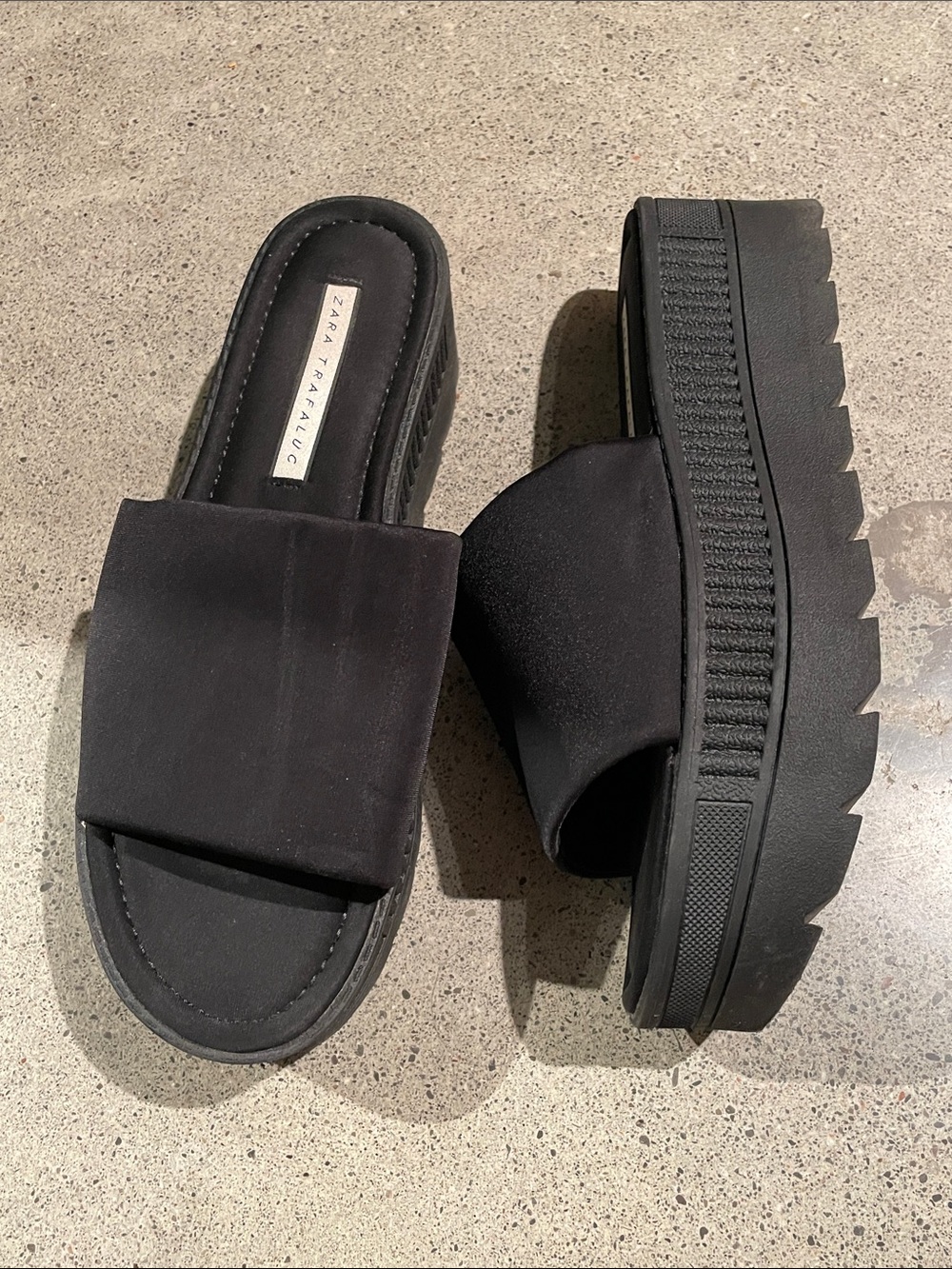 Zara Black Platform Slide Mules